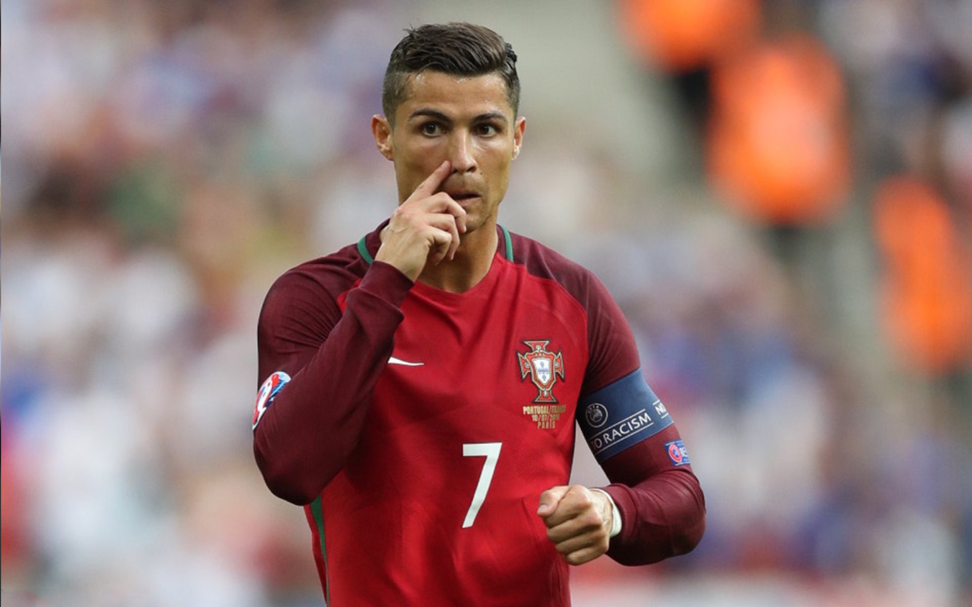 “全民全运”燃动新疆—四季滑雪场迎客来